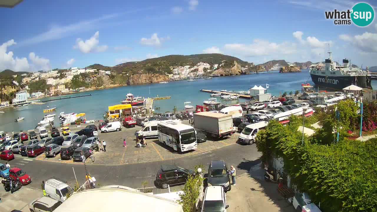 Pristanišče Ponza spletna kamera – Otok Ponza