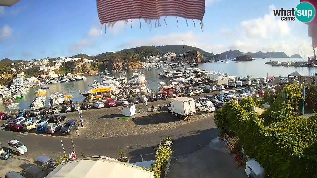 Pristanišče Ponza spletna kamera – Otok Ponza