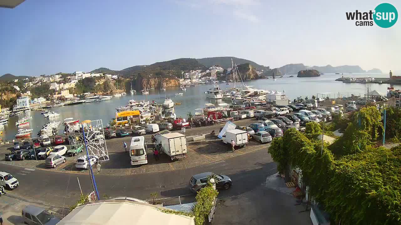Pristanišče Ponza spletna kamera – Otok Ponza
