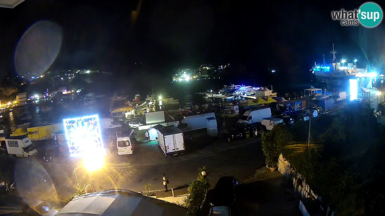 Pristanišče Ponza spletna kamera – Otok Ponza