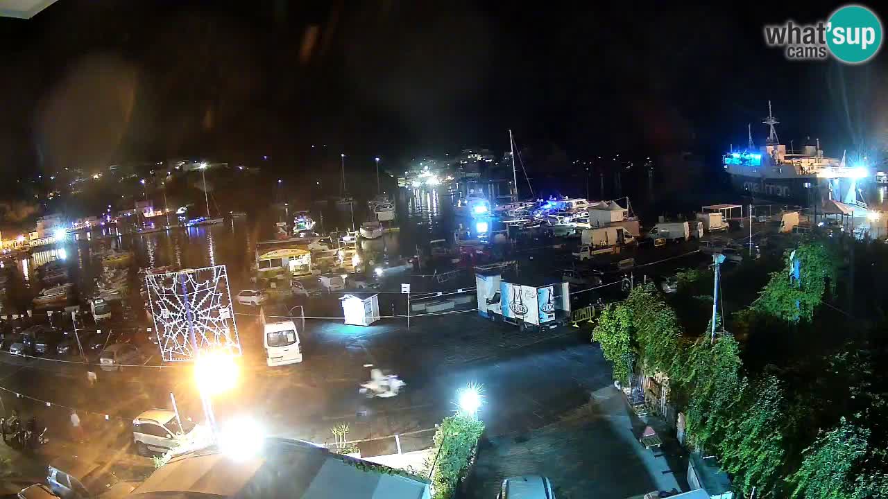 Pristanišče Ponza spletna kamera – Otok Ponza