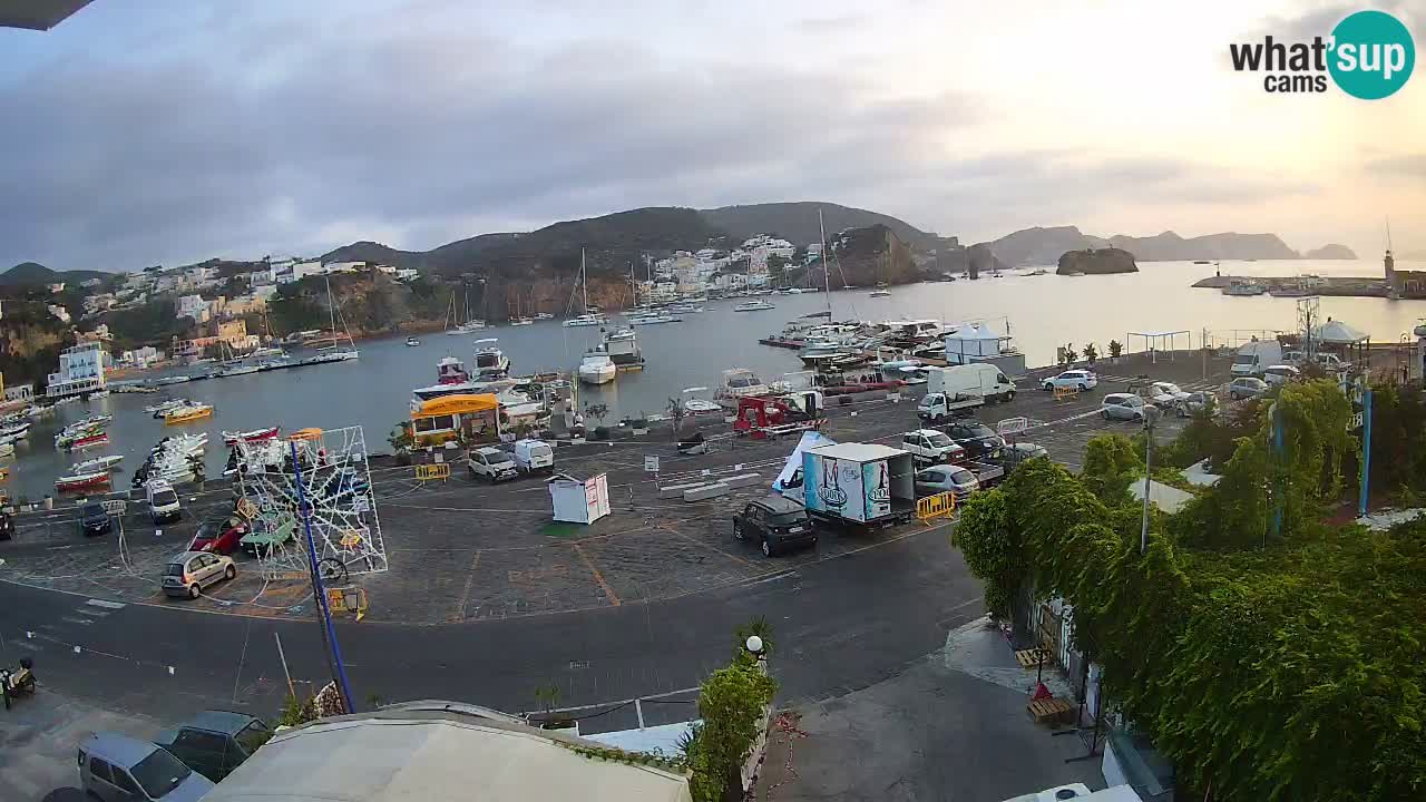 Insel Ponza Hafen webcam – Italien