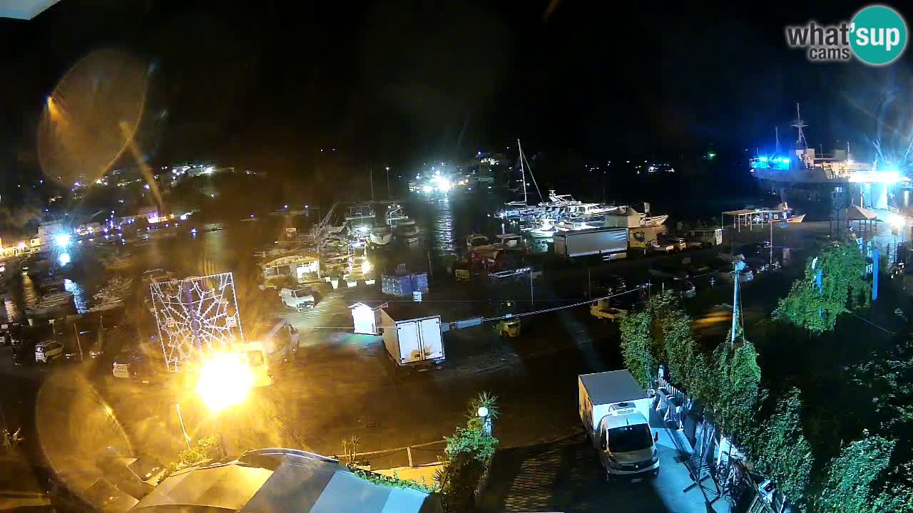 Pristanišče Ponza spletna kamera – Otok Ponza