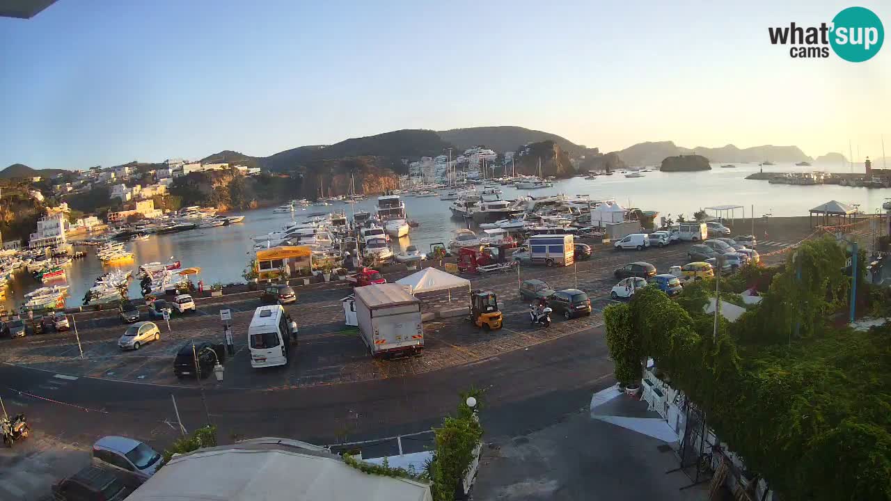 Insel Ponza Hafen webcam – Italien