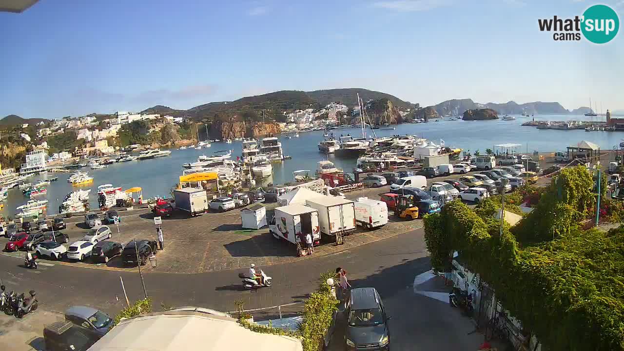 Pristanišče Ponza spletna kamera – Otok Ponza