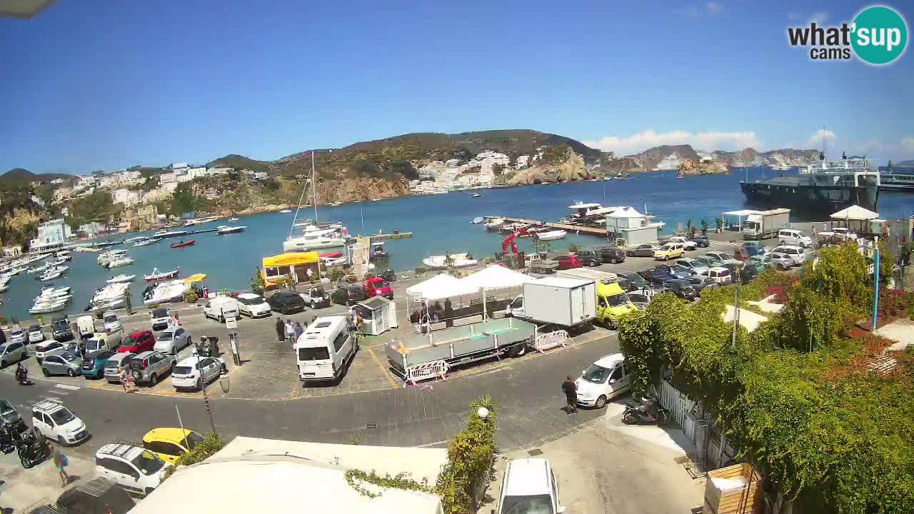 Pristanišče Ponza spletna kamera – Otok Ponza