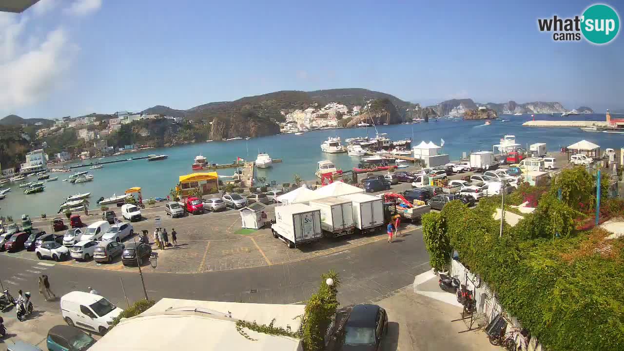 Pristanišče Ponza spletna kamera – Otok Ponza