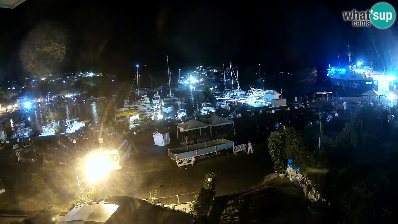 Pristanišče Ponza spletna kamera – Otok Ponza