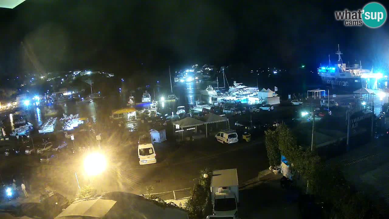 Pristanišče Ponza spletna kamera – Otok Ponza