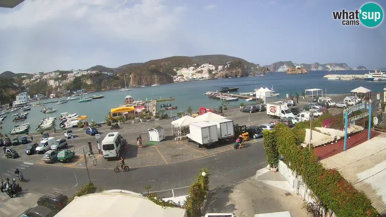 Pristanišče Ponza spletna kamera – Otok Ponza