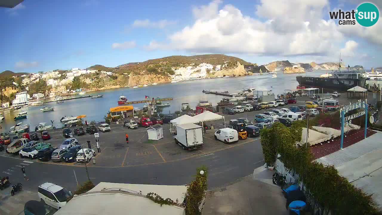 Pristanišče Ponza spletna kamera – Otok Ponza