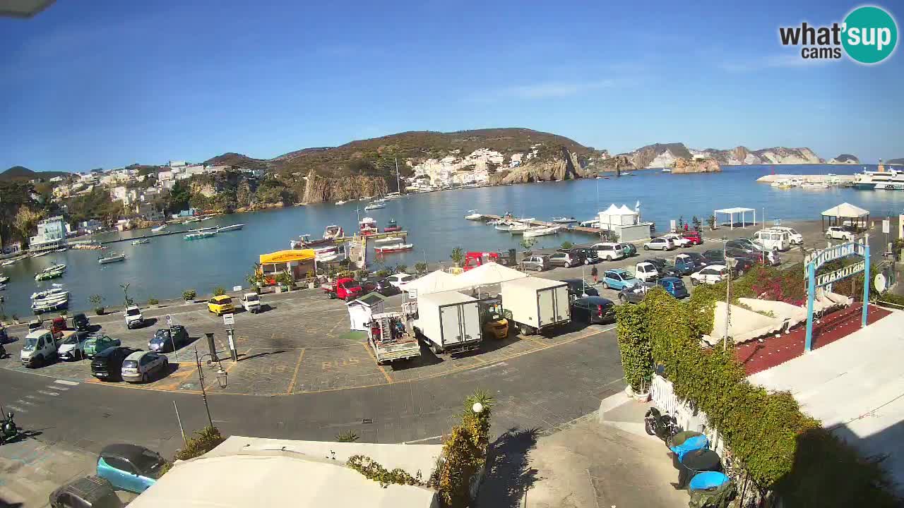 Pristanišče Ponza spletna kamera – Otok Ponza