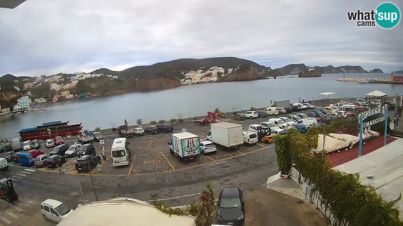 Pristanišče Ponza spletna kamera – Otok Ponza
