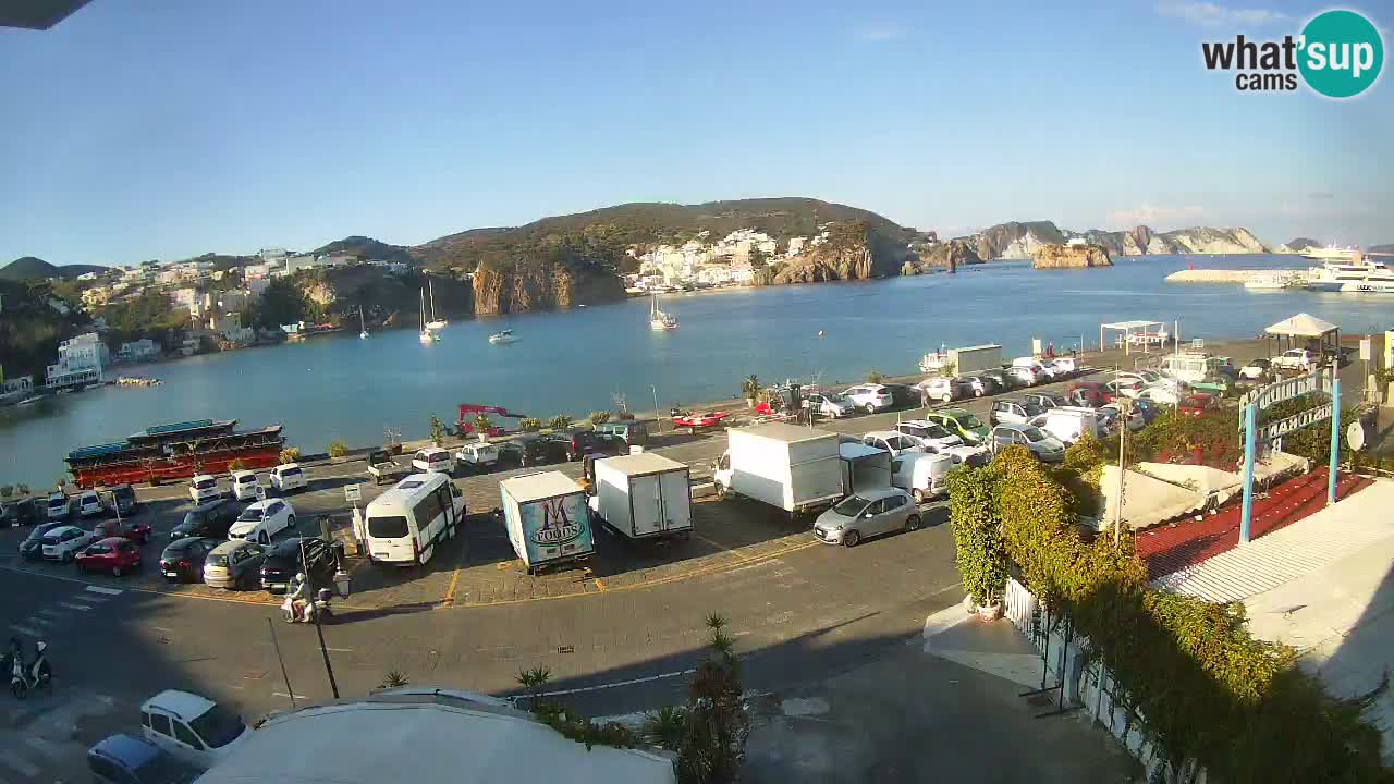 Pristanišče Ponza spletna kamera – Otok Ponza