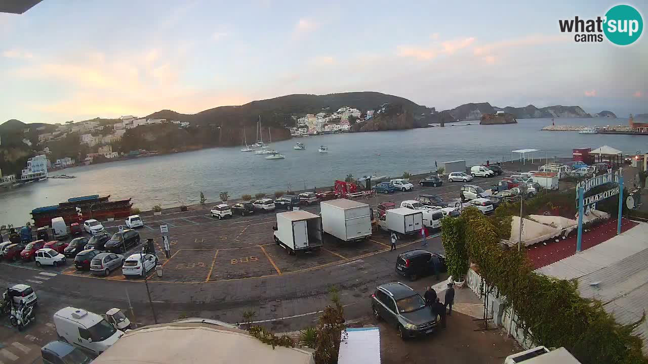 Insel Ponza Hafen webcam – Italien