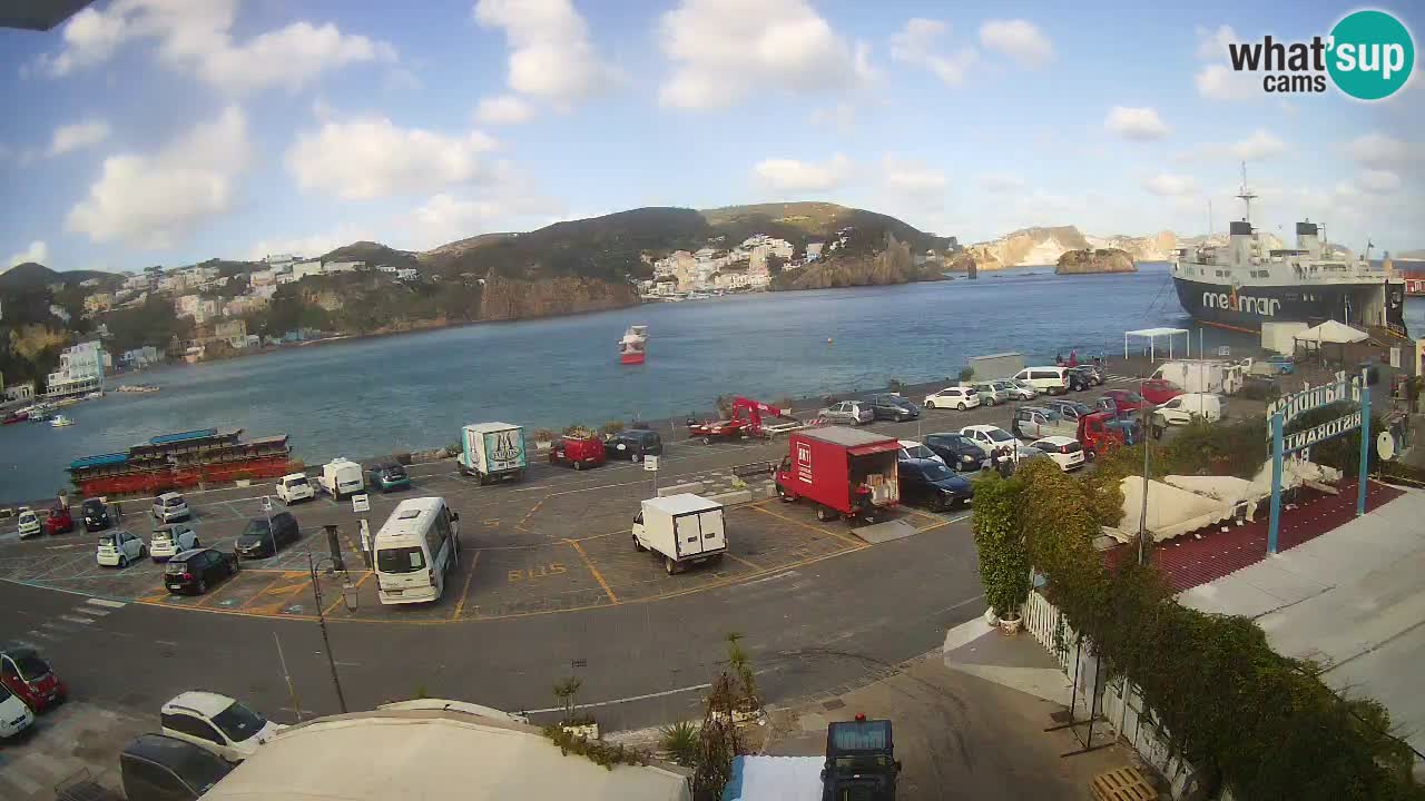 Pristanišče Ponza spletna kamera – Otok Ponza