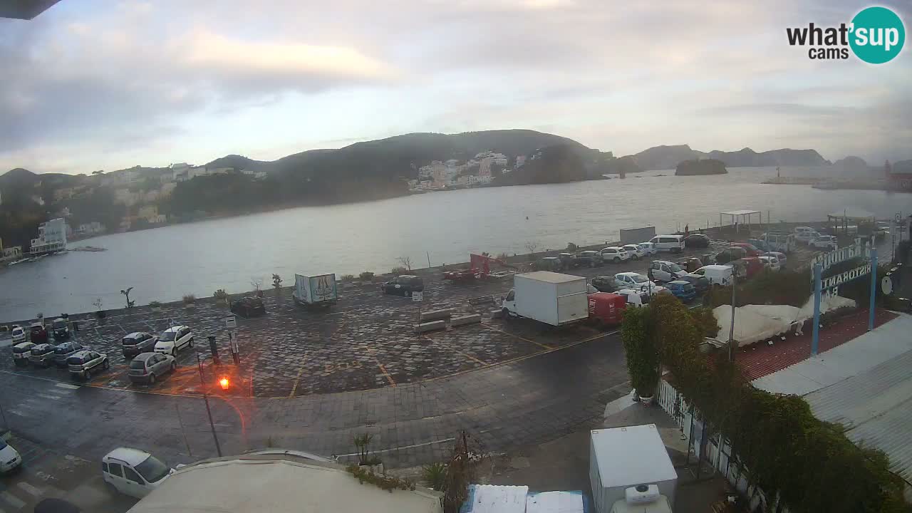 Insel Ponza Hafen webcam – Italien