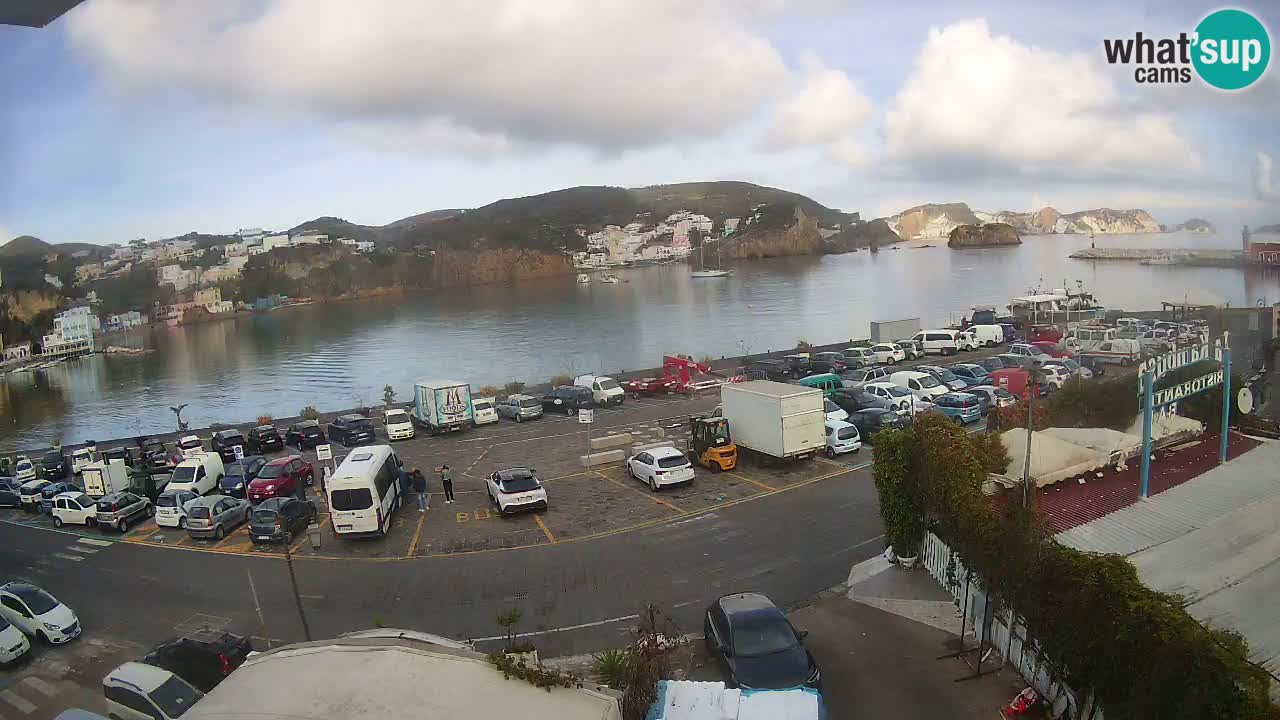 Pristanišče Ponza spletna kamera – Otok Ponza
