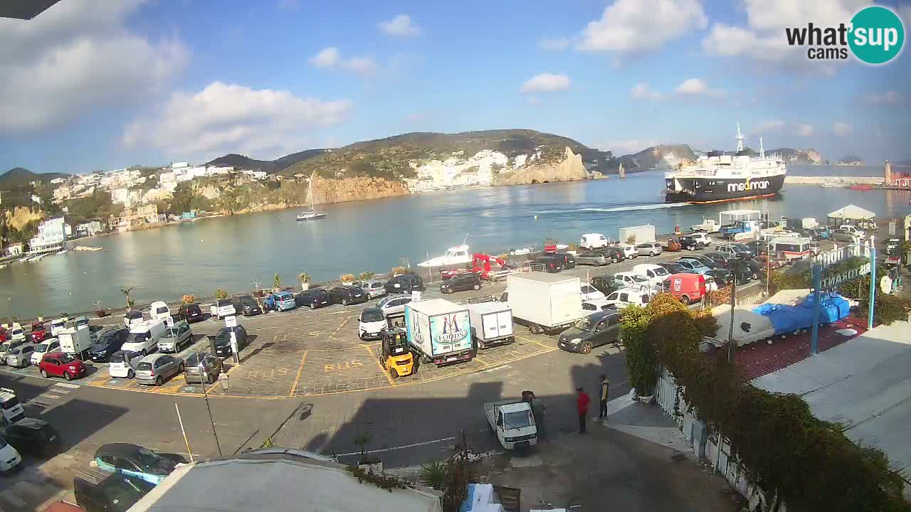 Pristanišče Ponza spletna kamera – Otok Ponza