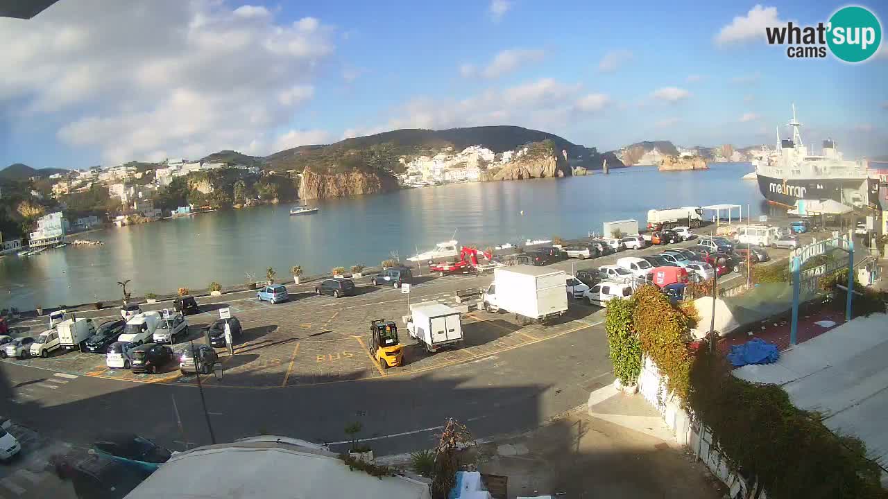 Pristanišče Ponza spletna kamera – Otok Ponza