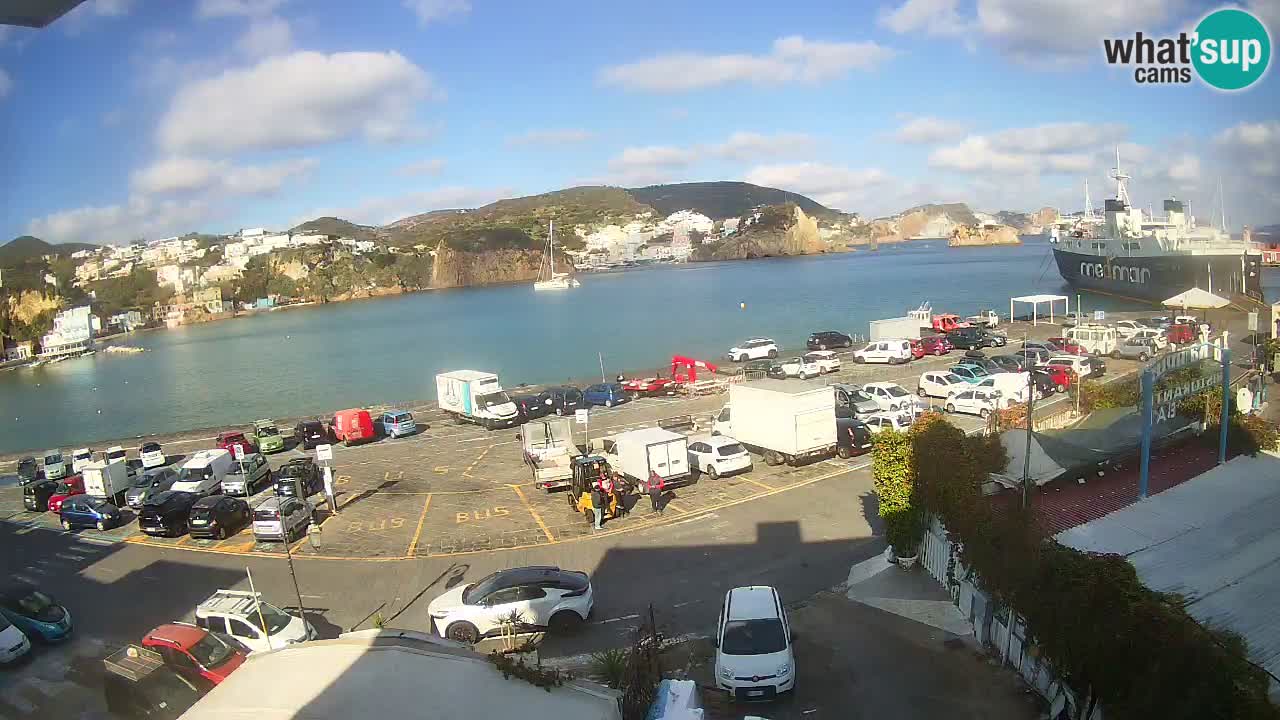 Pristanišče Ponza spletna kamera – Otok Ponza