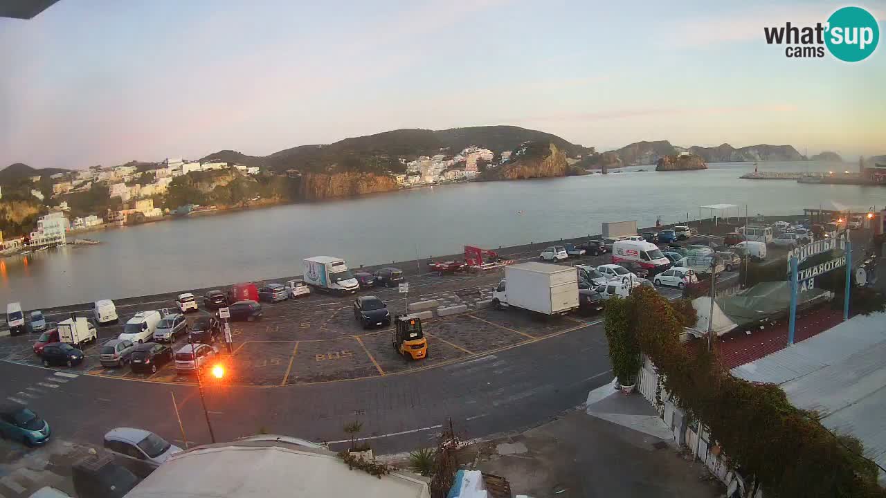 Insel Ponza Hafen webcam – Italien