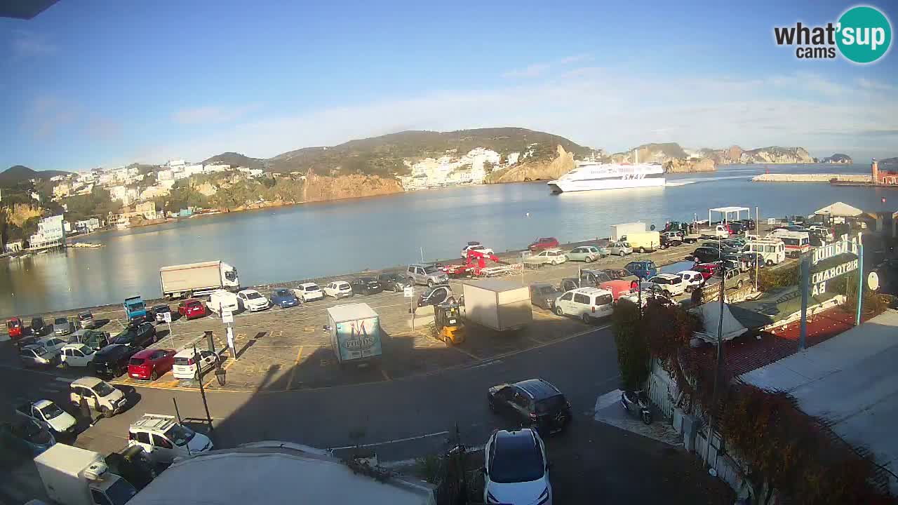 Pristanišče Ponza spletna kamera – Otok Ponza