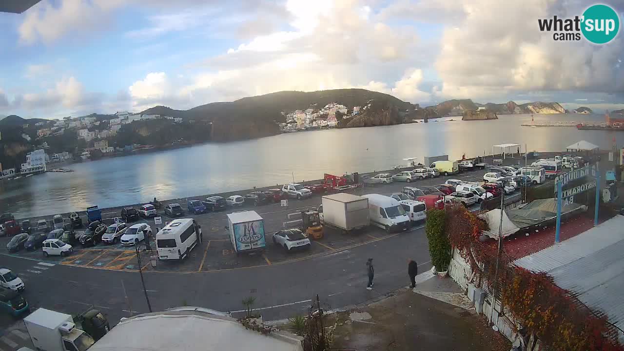 Insel Ponza Hafen webcam – Italien