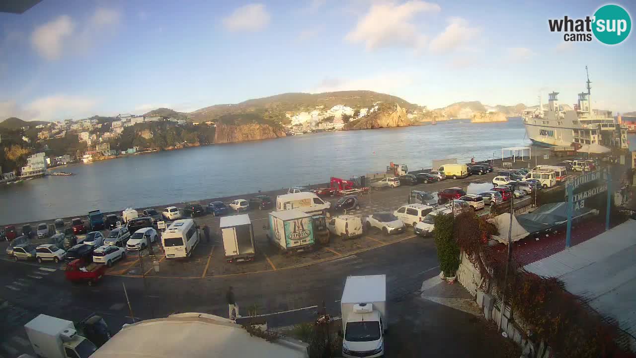 Pristanišče Ponza spletna kamera – Otok Ponza