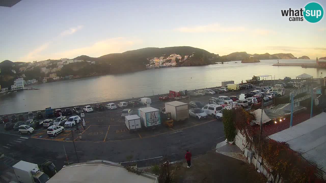 Insel Ponza Hafen webcam – Italien