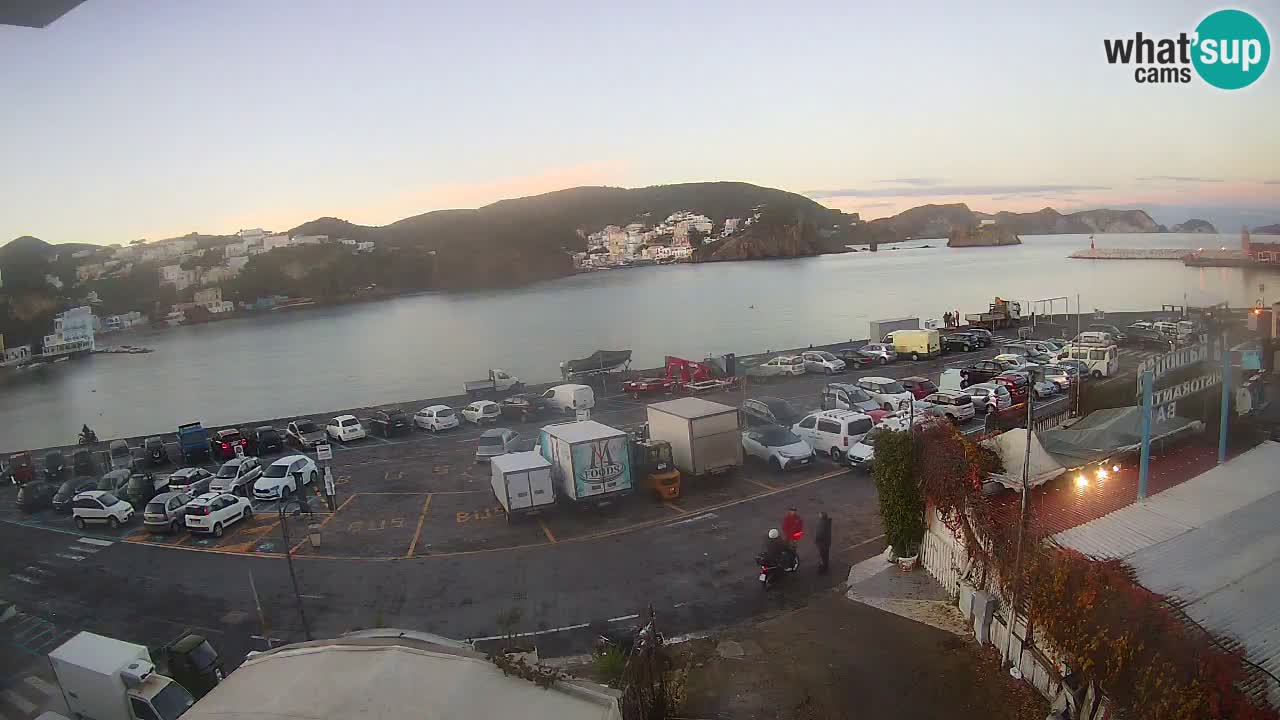 Pristanišče Ponza spletna kamera – Otok Ponza