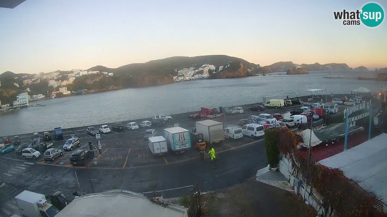 Insel Ponza Hafen webcam – Italien