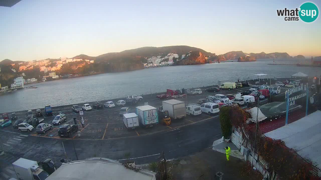 Insel Ponza Hafen webcam – Italien