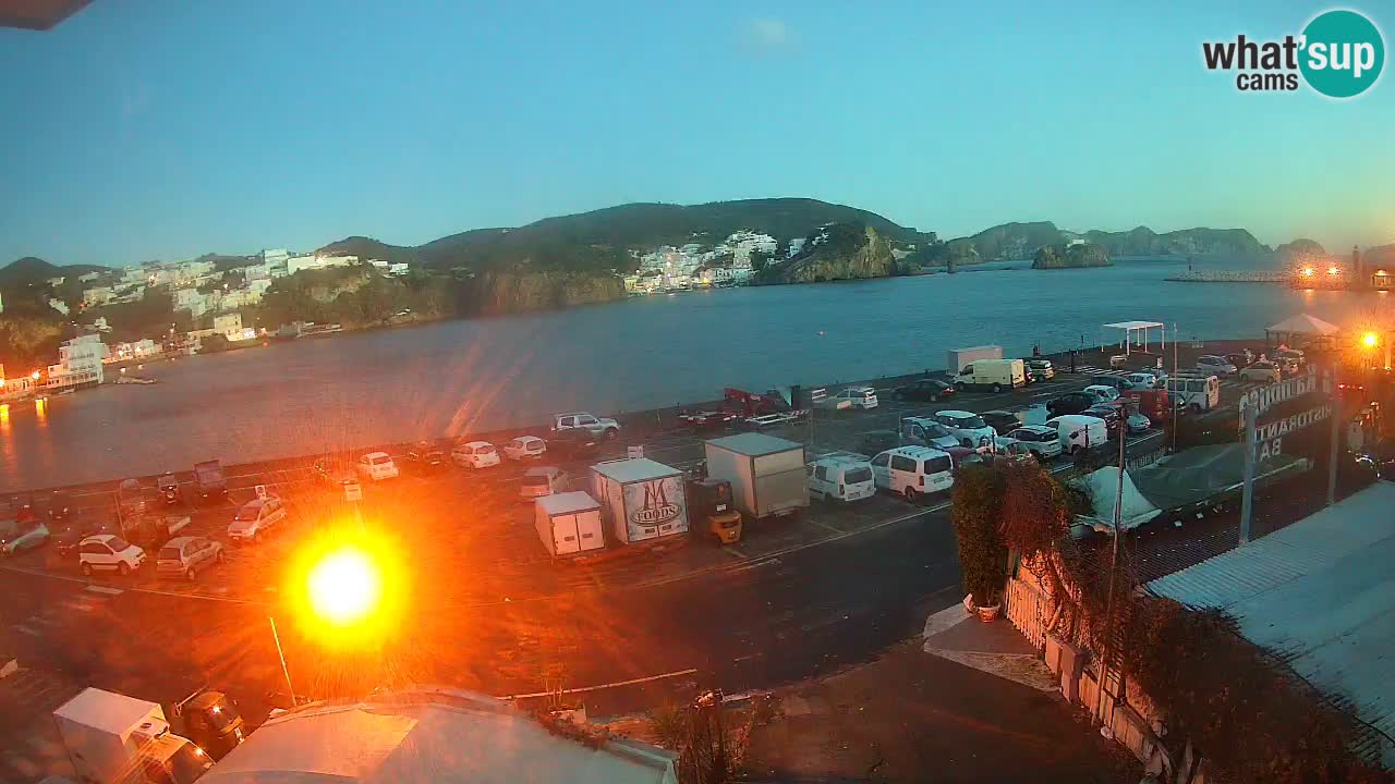 Insel Ponza Hafen webcam – Italien