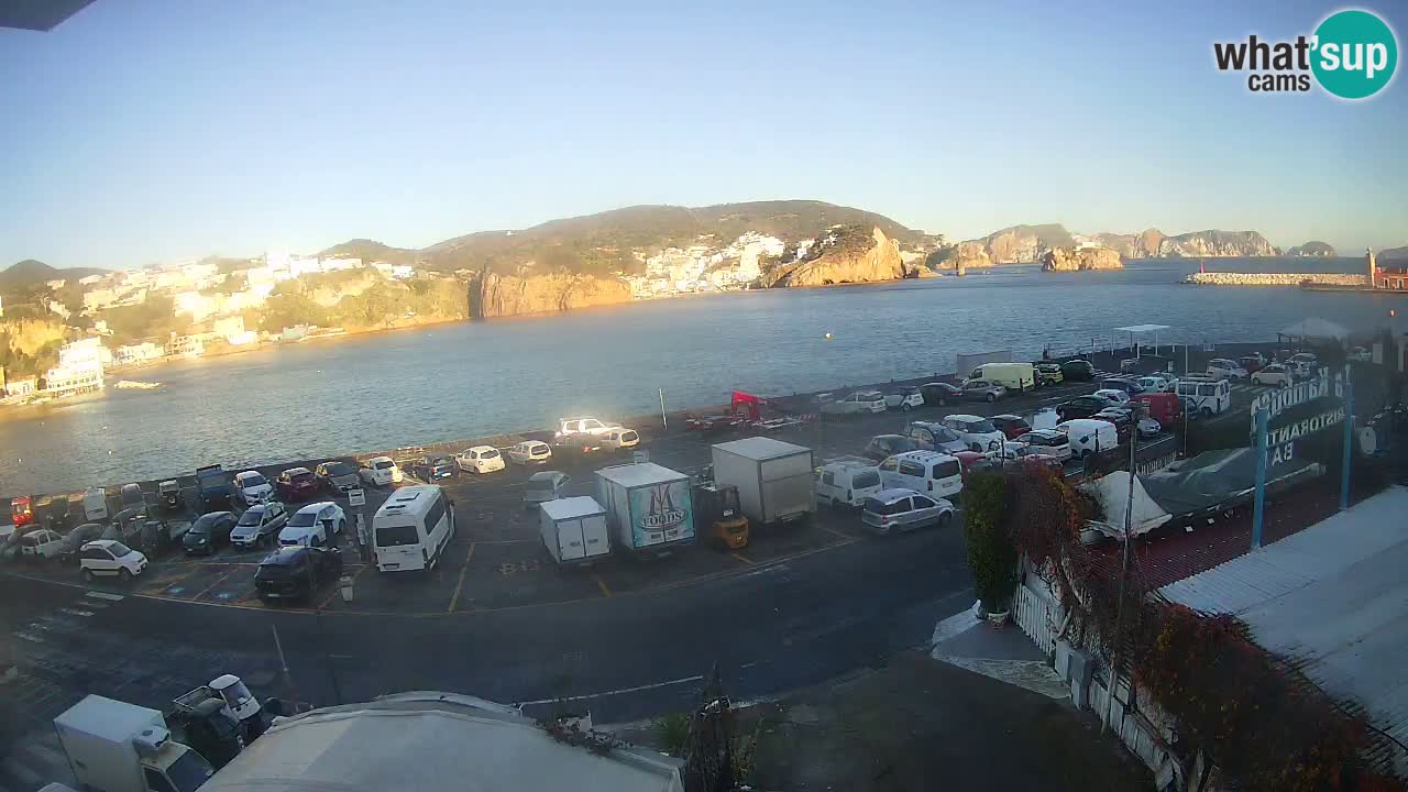 Pristanišče Ponza spletna kamera – Otok Ponza