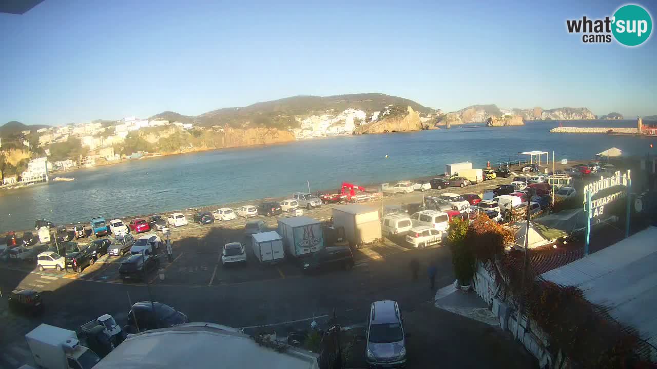 Pristanišče Ponza spletna kamera – Otok Ponza