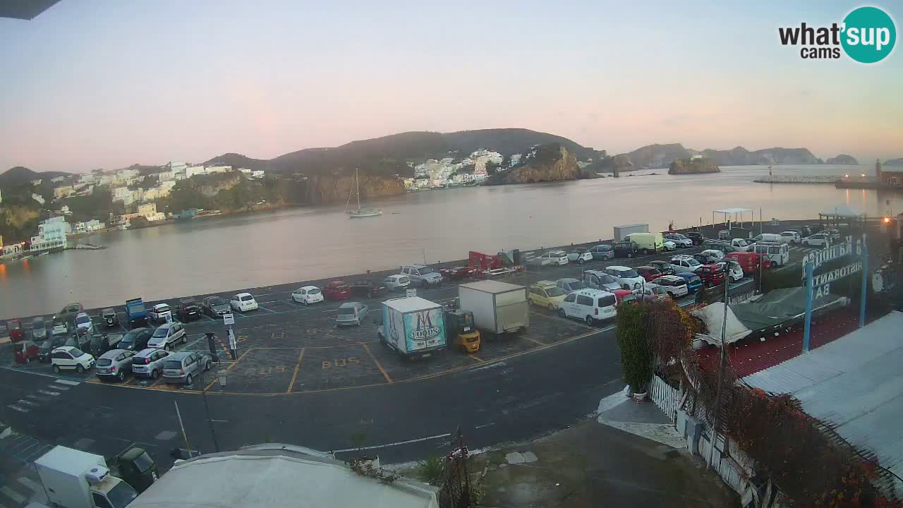 Insel Ponza Hafen webcam – Italien
