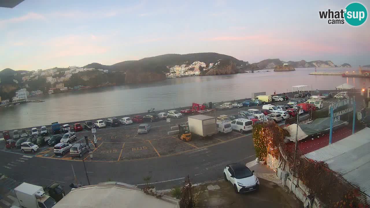Pristanišče Ponza spletna kamera – Otok Ponza
