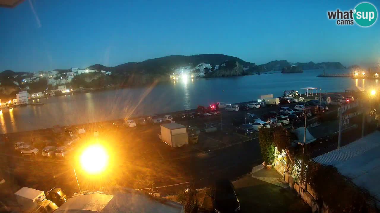 Insel Ponza Hafen webcam – Italien