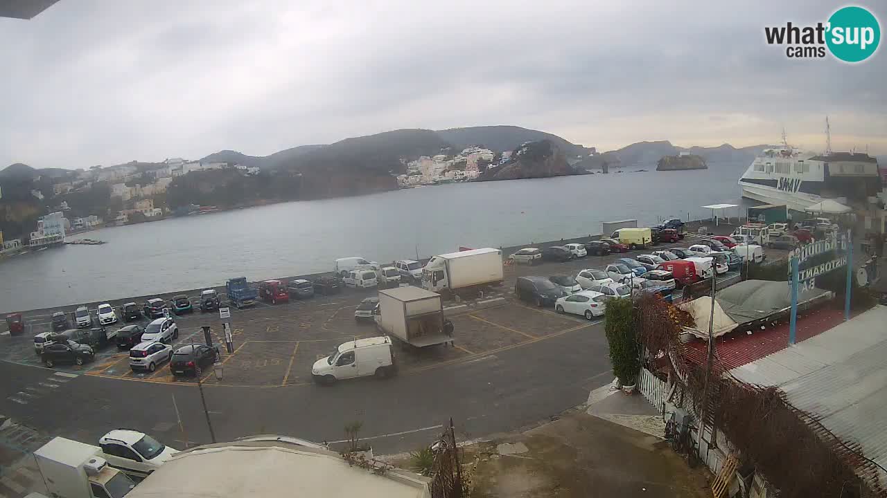 Insel Ponza Hafen webcam – Italien