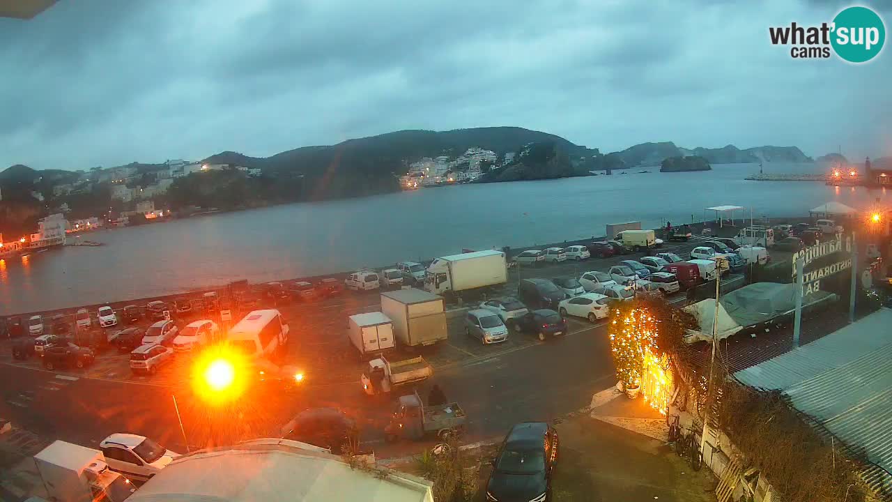 Pristanišče Ponza spletna kamera – Otok Ponza