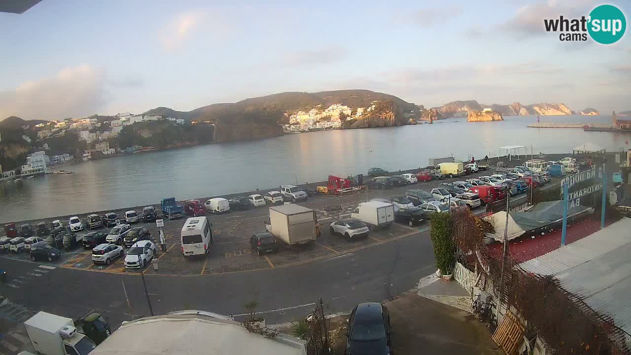 Pristanišče Ponza spletna kamera – Otok Ponza