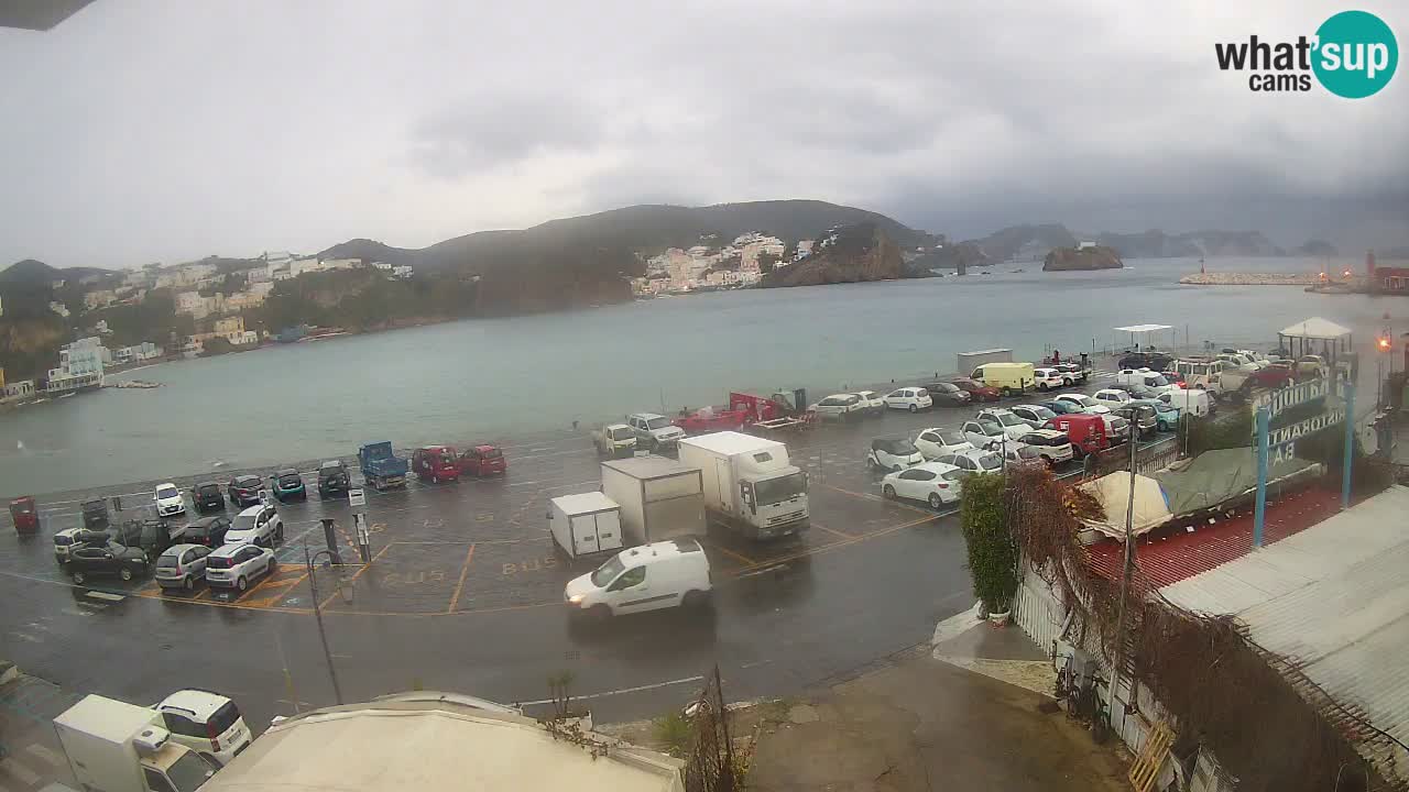 Pristanišče Ponza spletna kamera – Otok Ponza