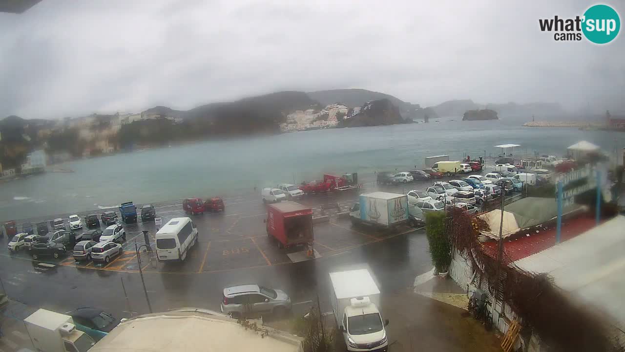 Pristanišče Ponza spletna kamera – Otok Ponza