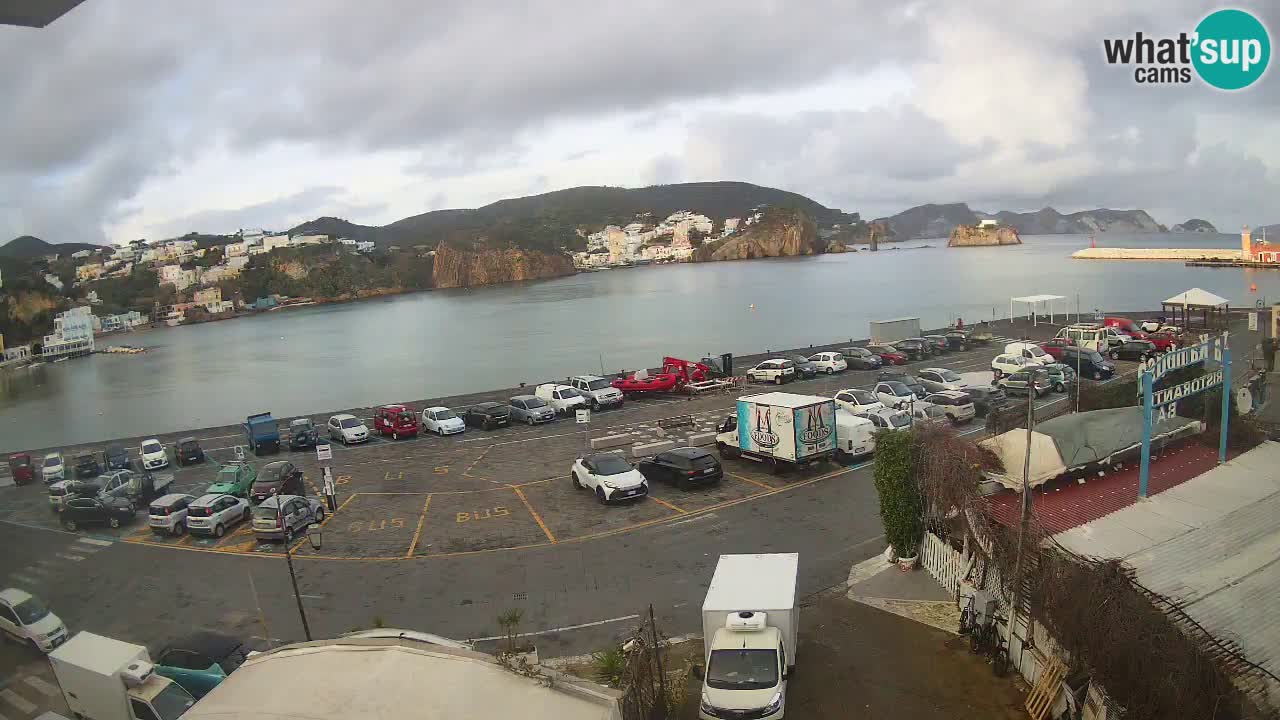 Pristanišče Ponza spletna kamera – Otok Ponza