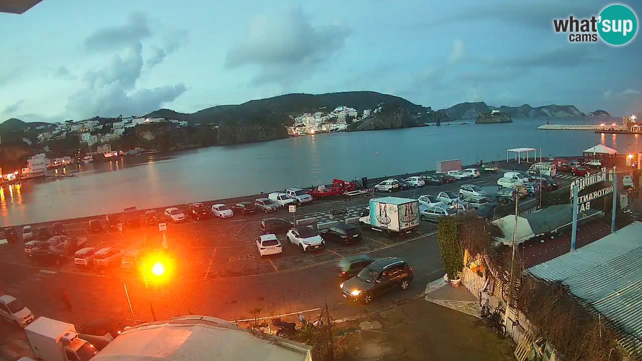 Pristanišče Ponza spletna kamera – Otok Ponza