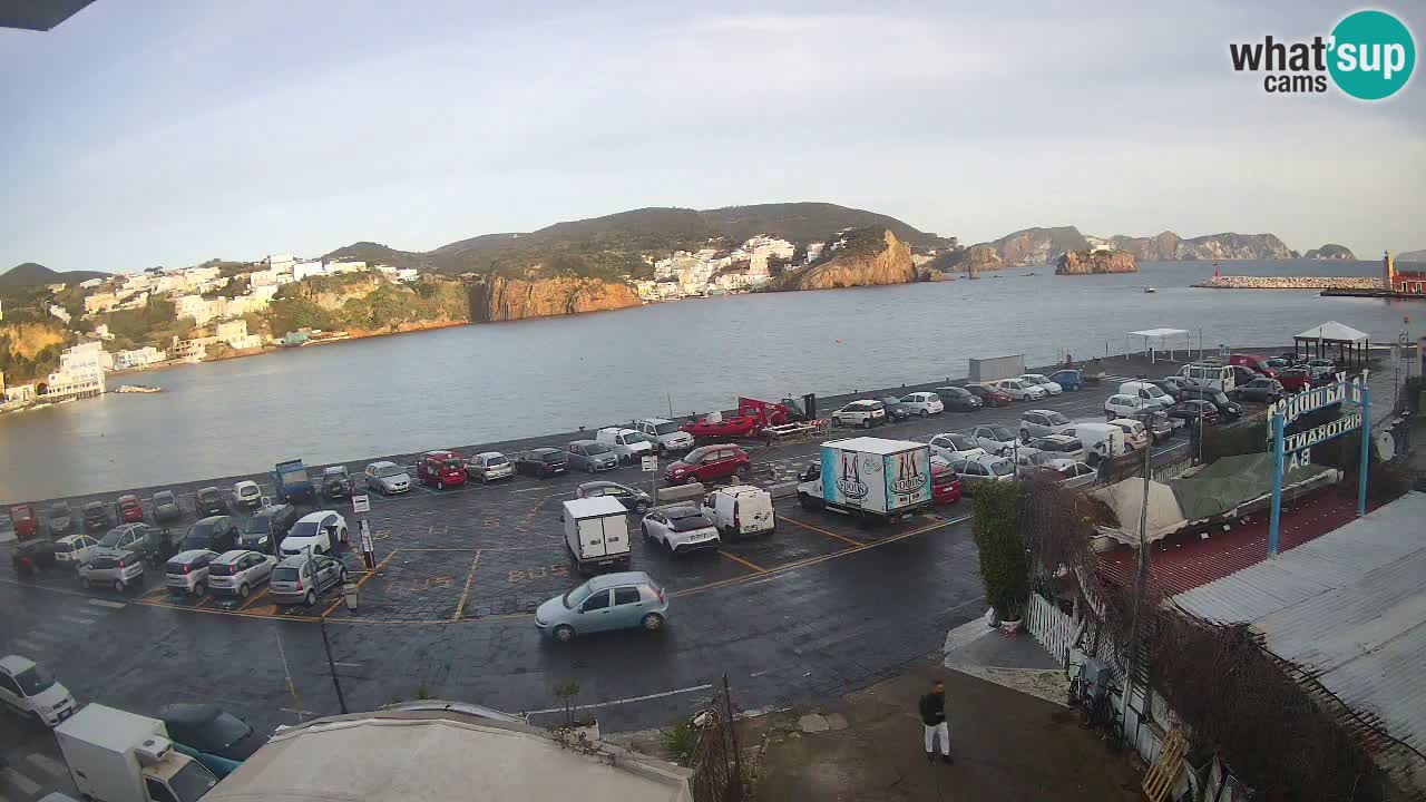 Insel Ponza Hafen webcam – Italien