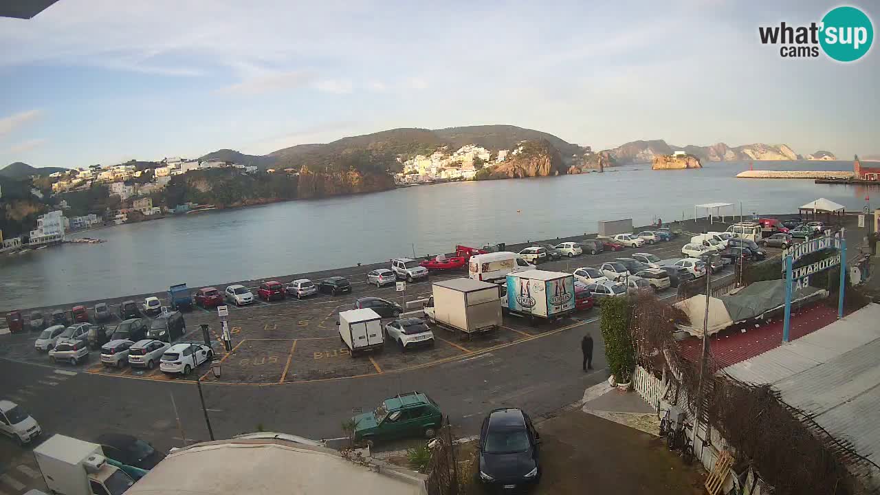 Insel Ponza Hafen webcam – Italien