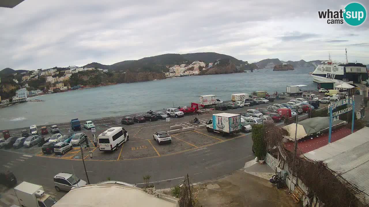 Pristanišče Ponza spletna kamera – Otok Ponza