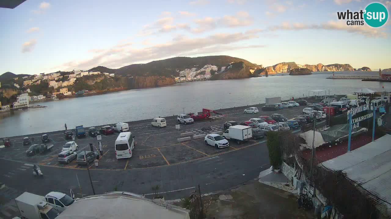 Pristanišče Ponza spletna kamera – Otok Ponza